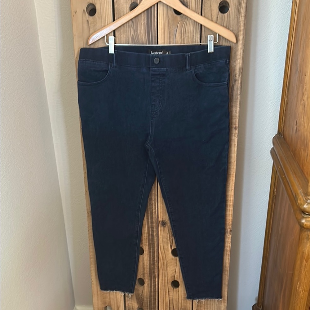 Betabrand Dark Blue Skinny Jeans Stretchy Denim distressed cuff